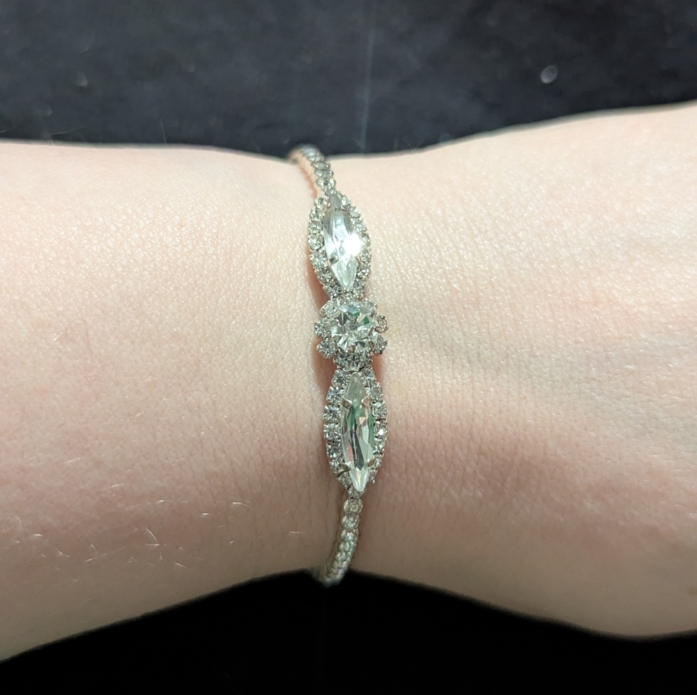 Silver Tone Clear Rhinestone Flexible Cuff Bangle Statement Bracelet
